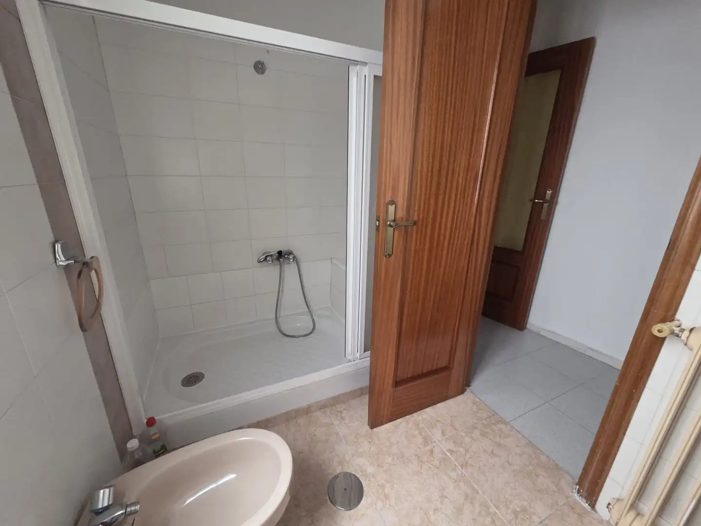 Bany de Pis en venda en Puertollano amb Calefacció i Terrassa