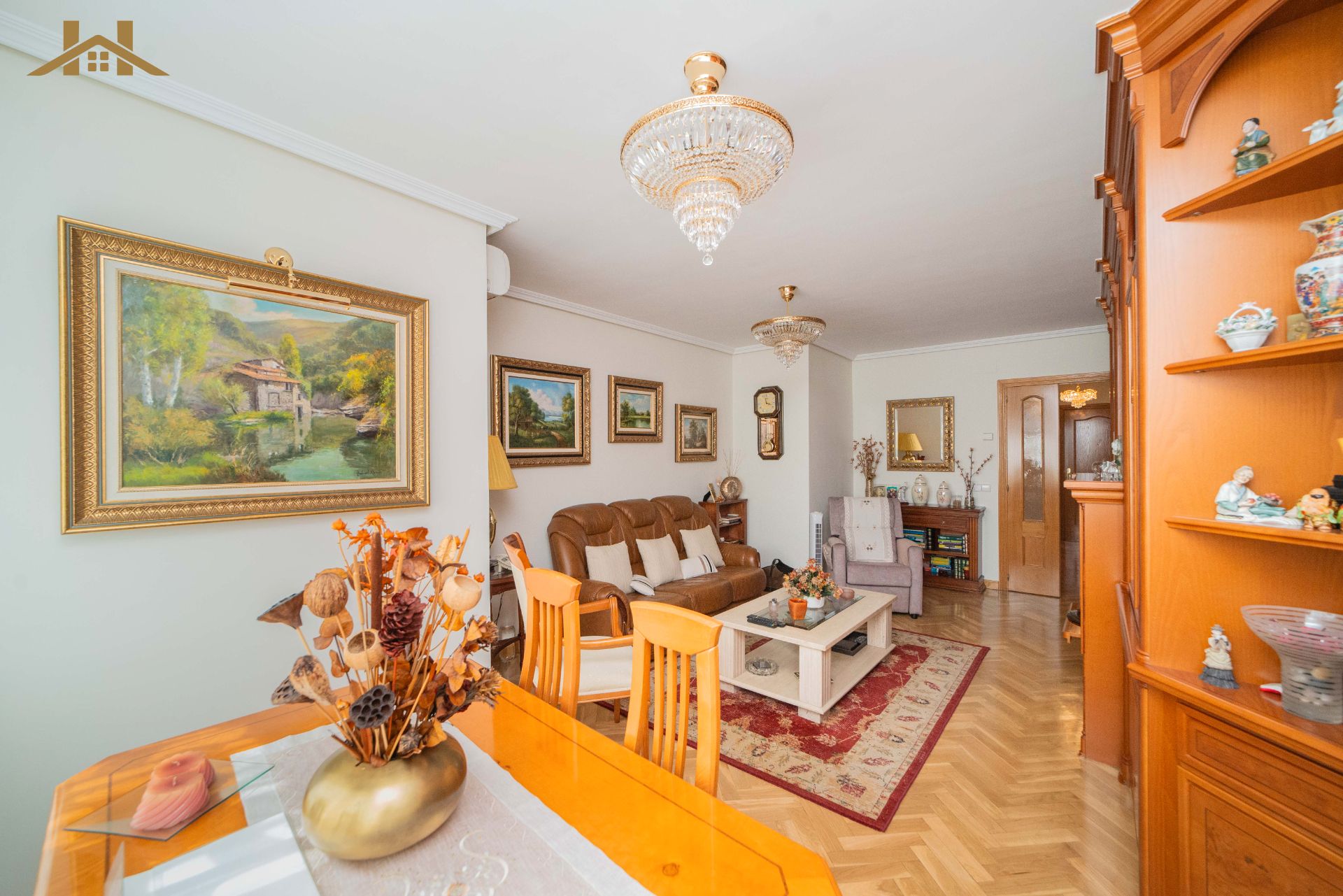 Living room of Flat for sale in Fuenlabrada  with Air Conditioner, Heating and Parquet flooring