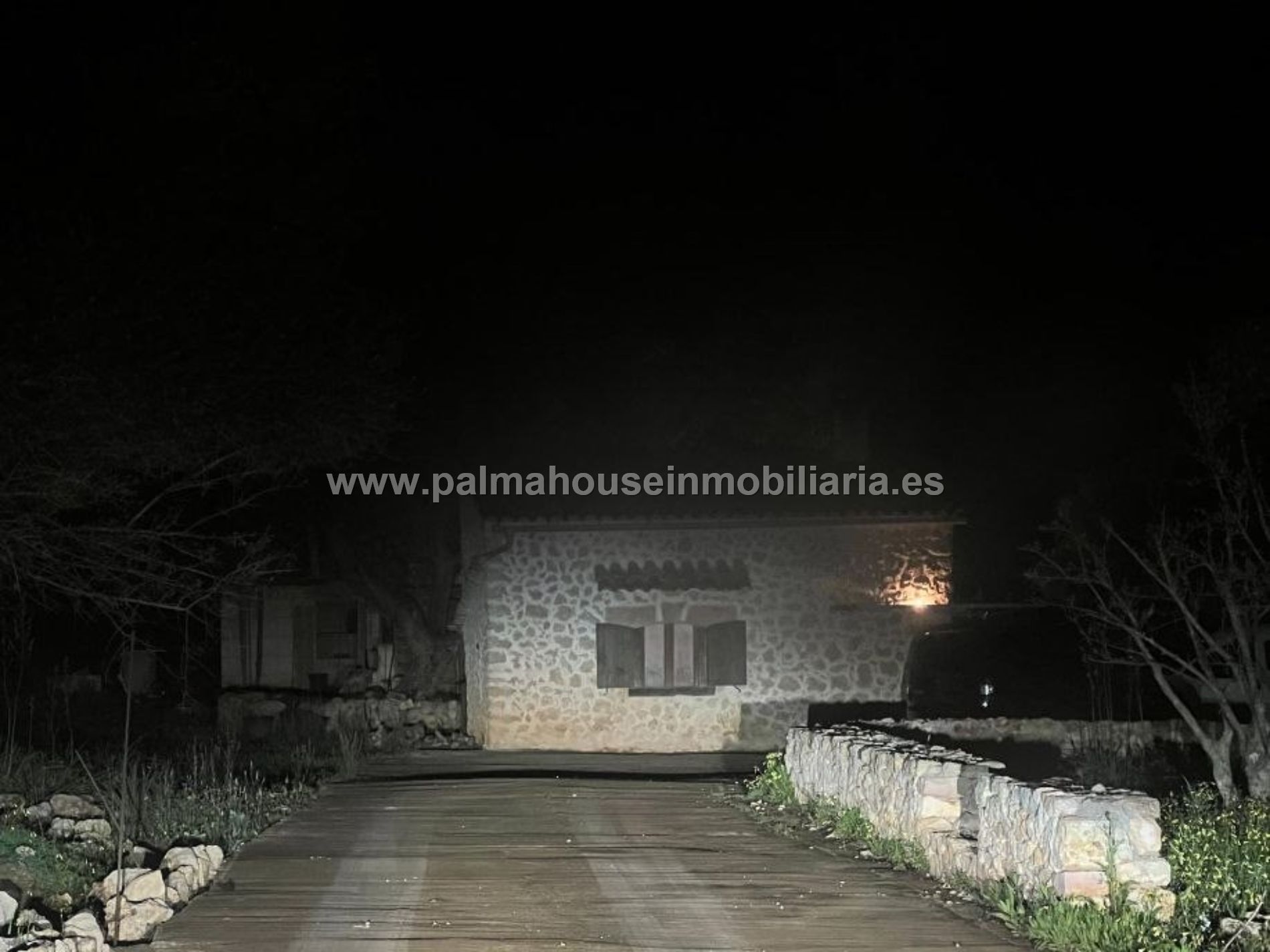Vista exterior de Finca rústica en venda en Llubí amb Terrassa i Piscina
