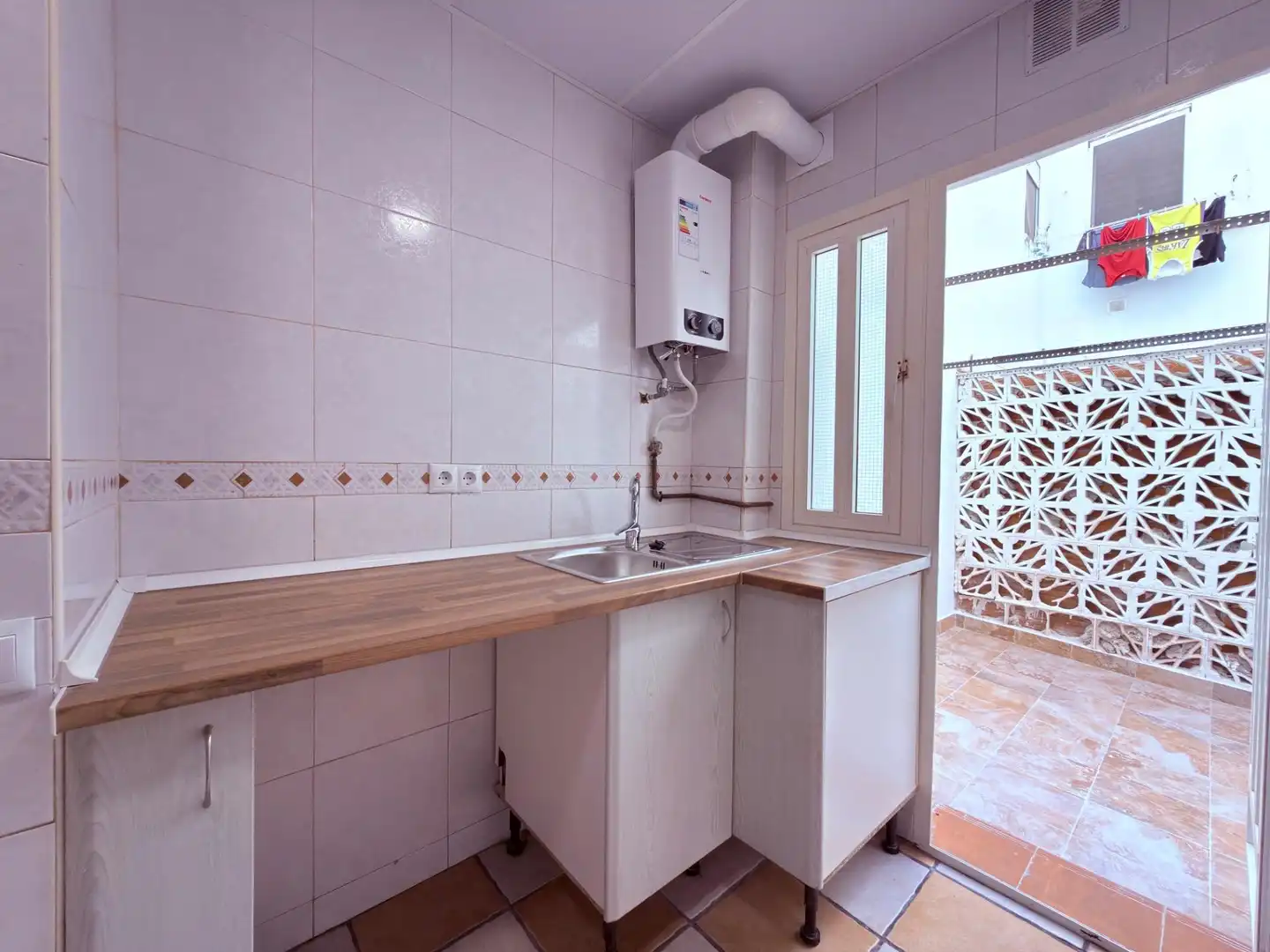 Cuina de Apartament en venda en Alicante / Alacant