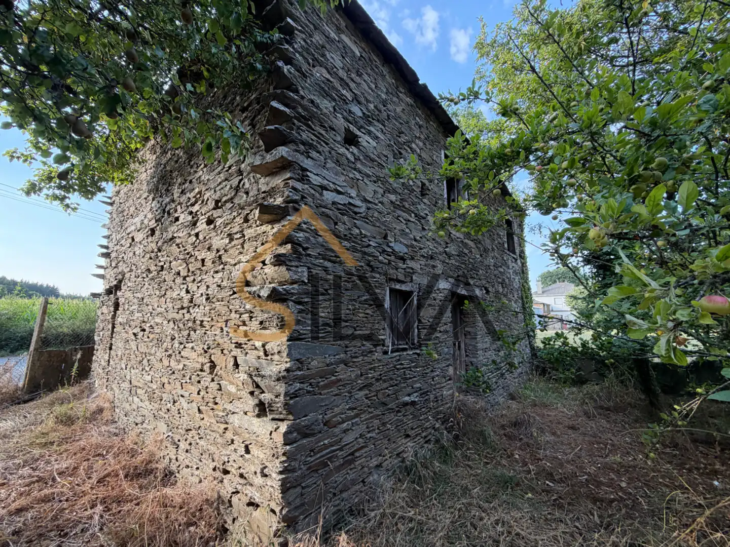 Vista exterior de Casa o xalet en venda en Outeiro de Rei amb Calefacció, Jardí privat i Terrassa