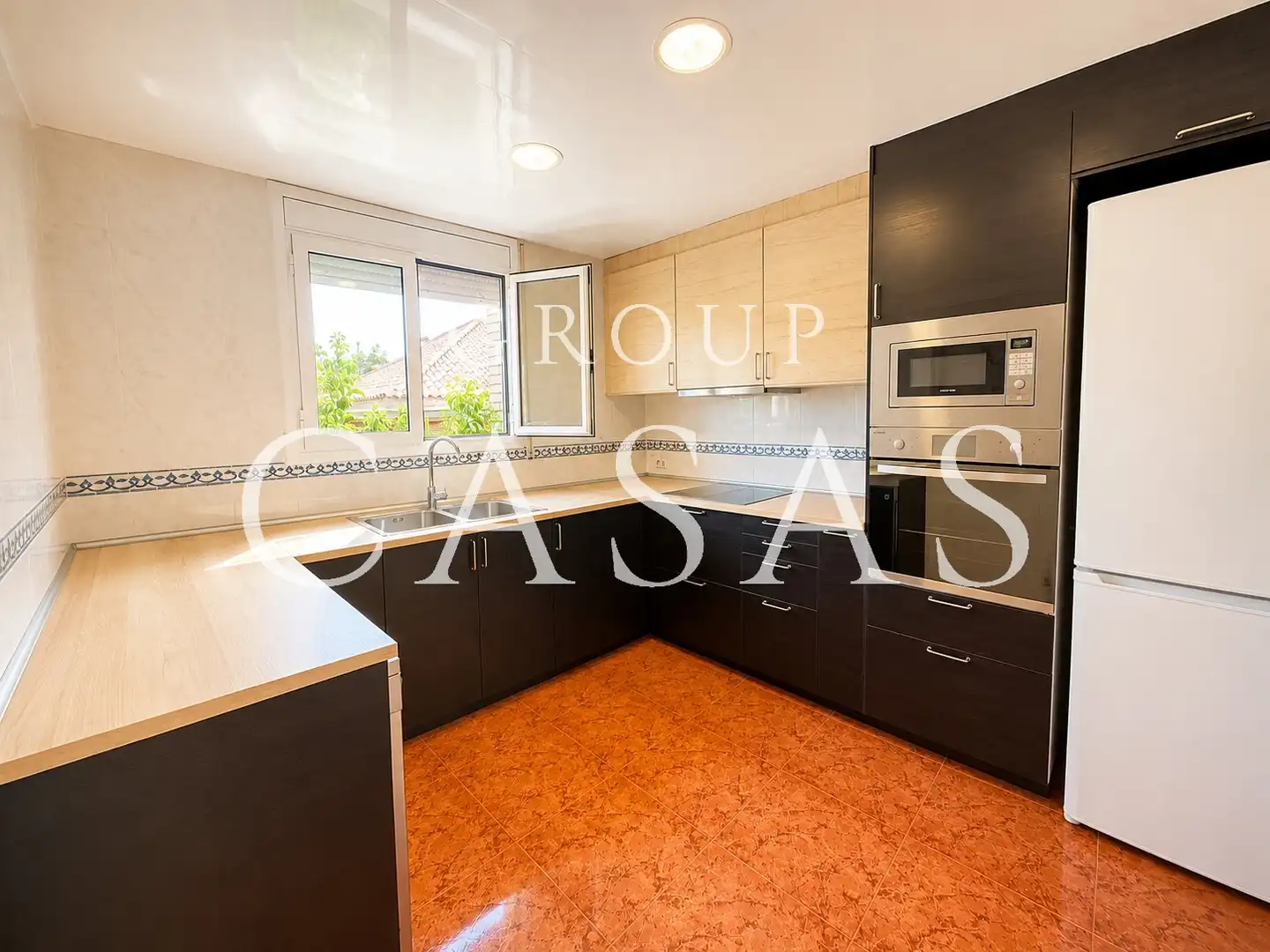House with pool for sale in Avinguda Pont del Lledoner, imagen 5