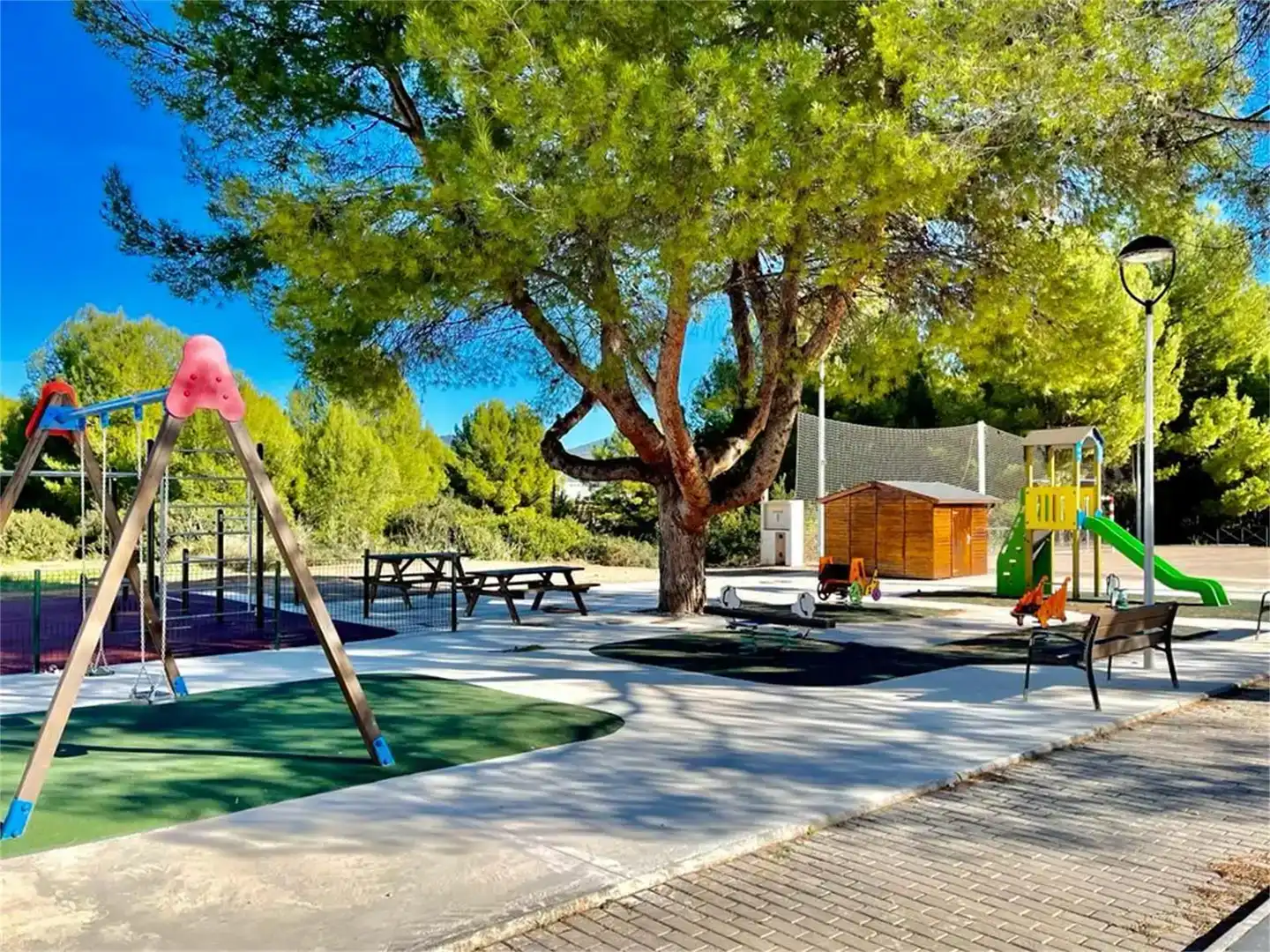 Vista exterior de Casa o xalet en venda en L'Alcora amb Piscina i Balcó