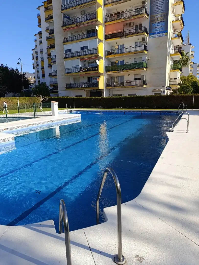 Baixos amb piscina en venda a Las Lagunas