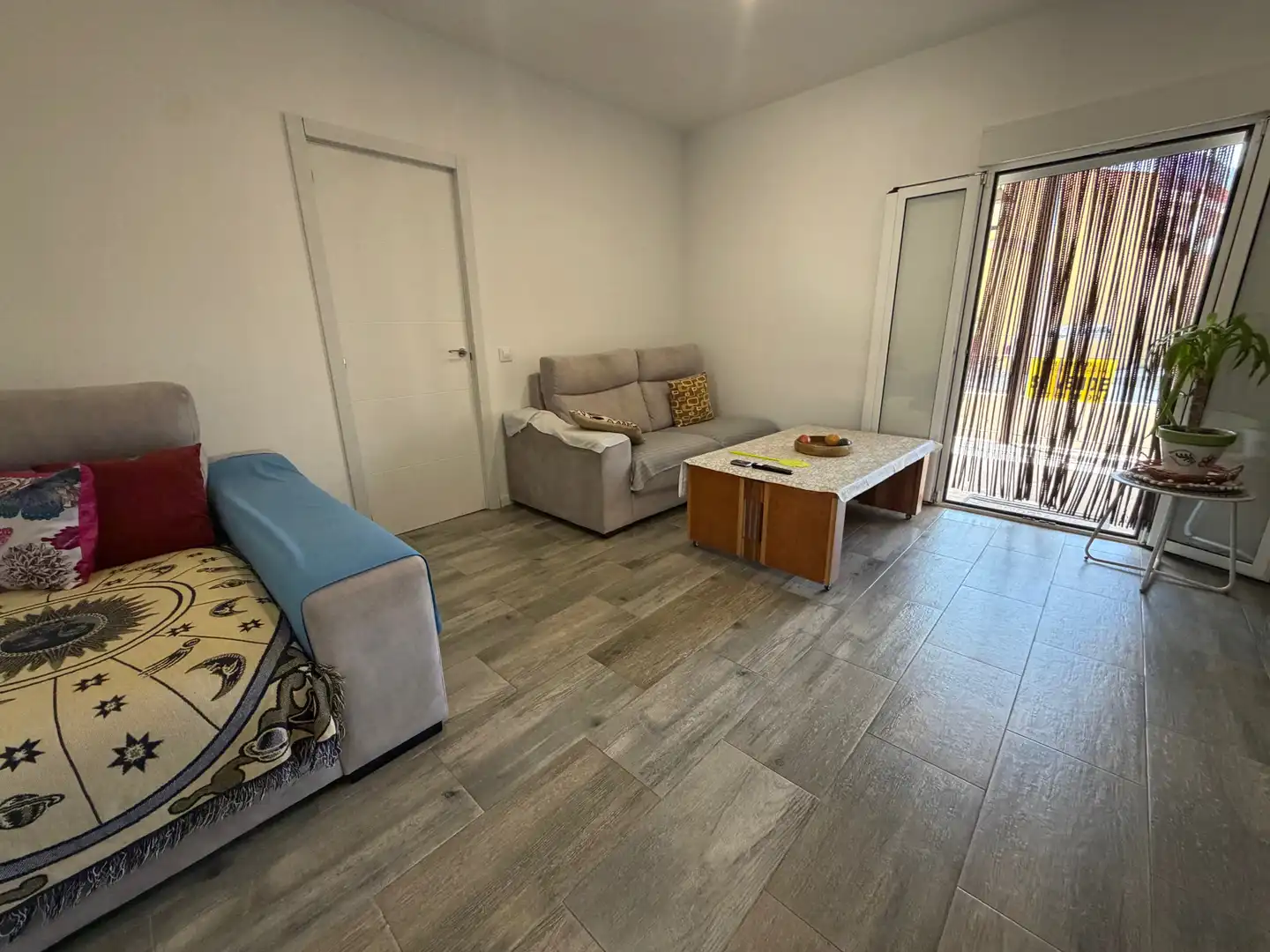 Living room of Houses for sale in Cenicientos  with Air Conditioner, Private garden and Terrace