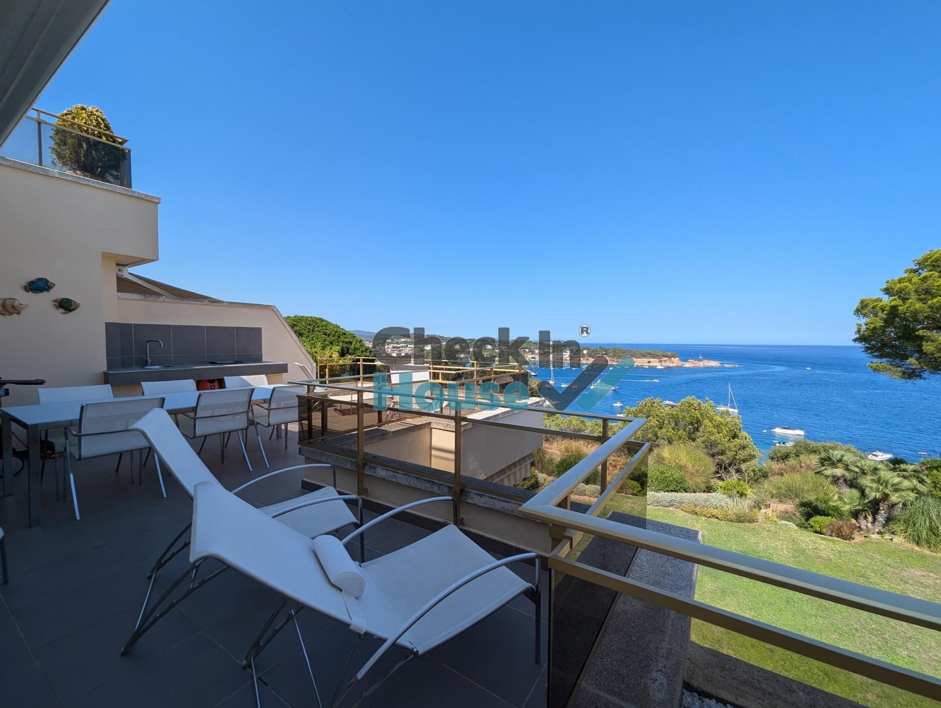 Terrassa de Apartament en venda en Sant Feliu de Guíxols amb Calefacció i Jardí privat