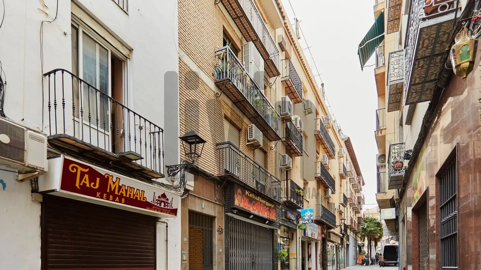 Vista exterior de Piso en venta en  Jaén Capital con Aire acondicionado, Calefacción y Trastero