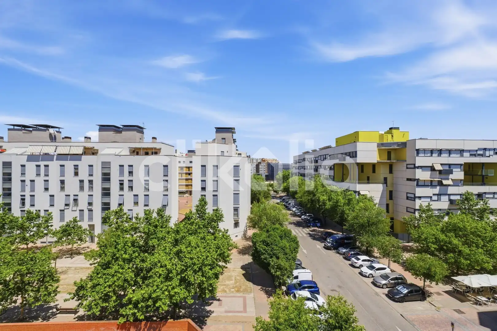 Vista exterior de Piso de alquiler en Madrid con Calefacción, Trastero y Piscina