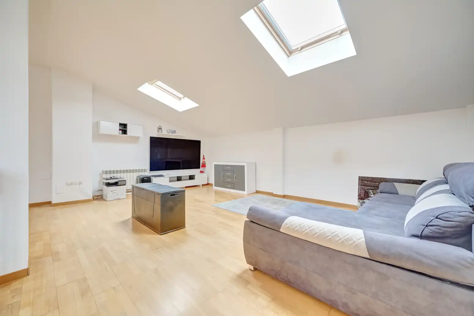 Living room of Attic for sale in Enériz / Eneritz  with Heating, Private garden and Parquet flooring
