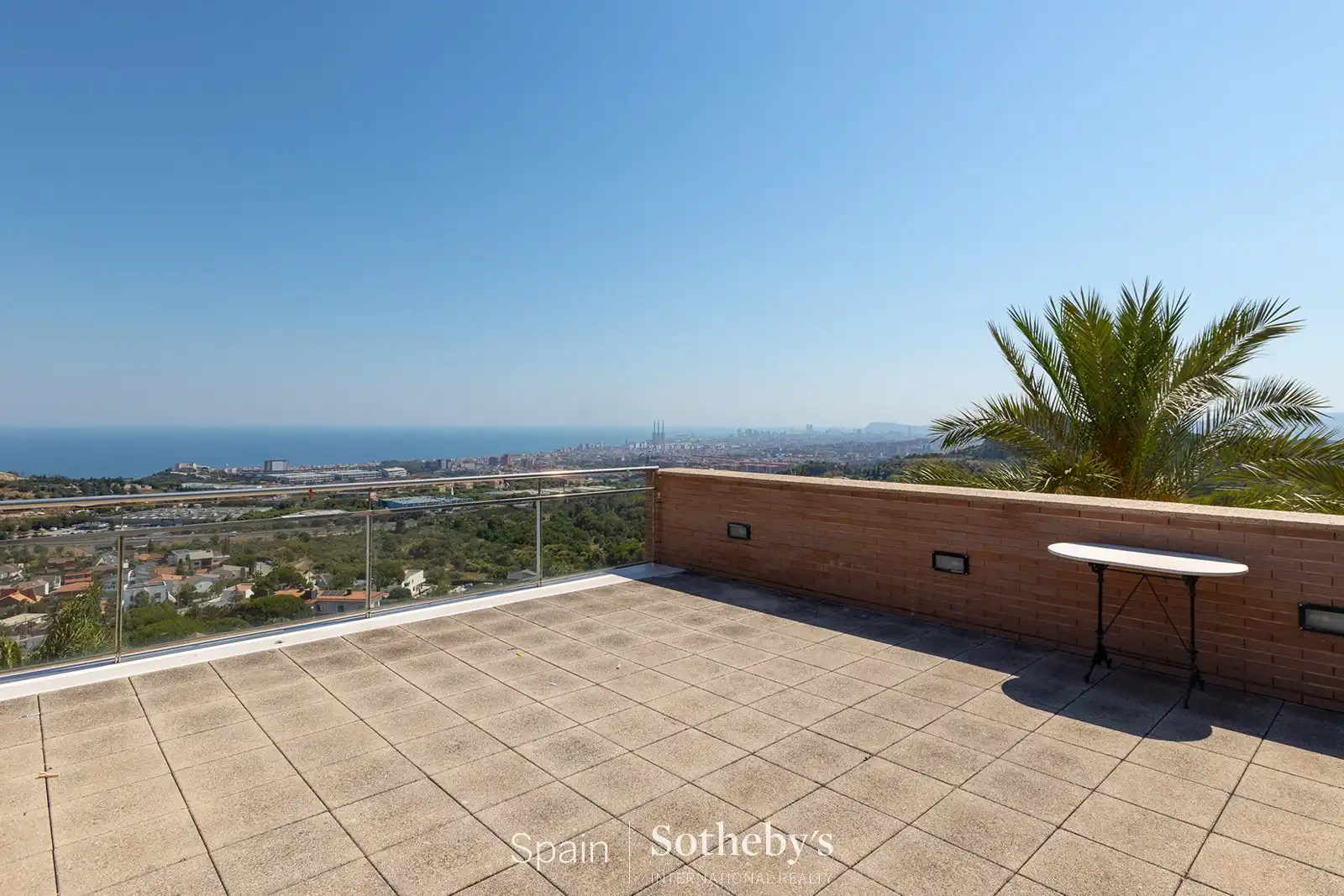 Terraza de Casa o chalet en venta en Badalona con Aire acondicionado, Calefacción y Jardín privado