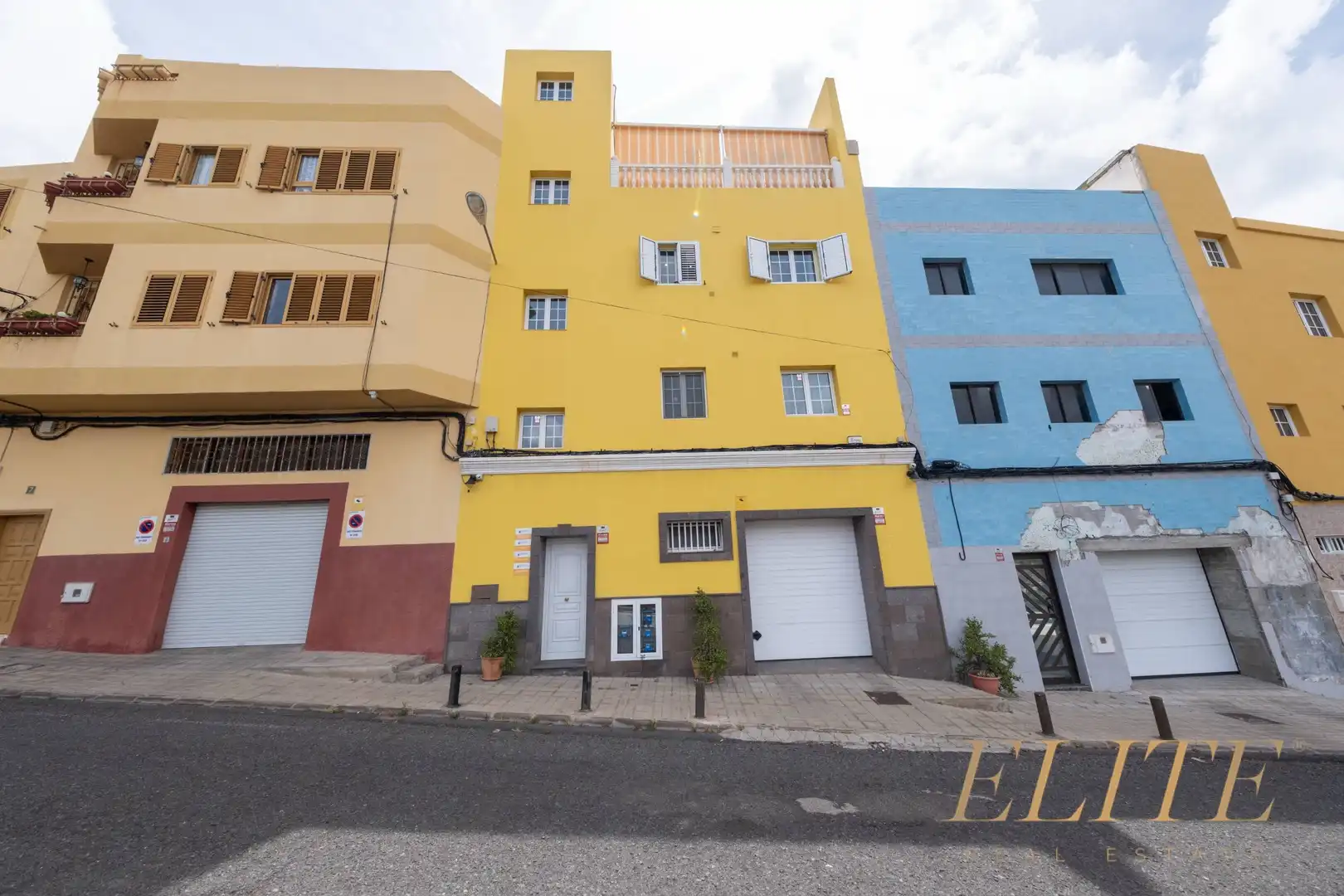 Vista exterior de Edifici en venda en Las Palmas de Gran Canaria