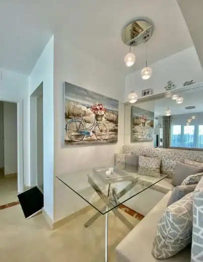 Sala d'estar de Dúplex en venda en Marbella amb Aire condicionat, Calefacció i Parquet