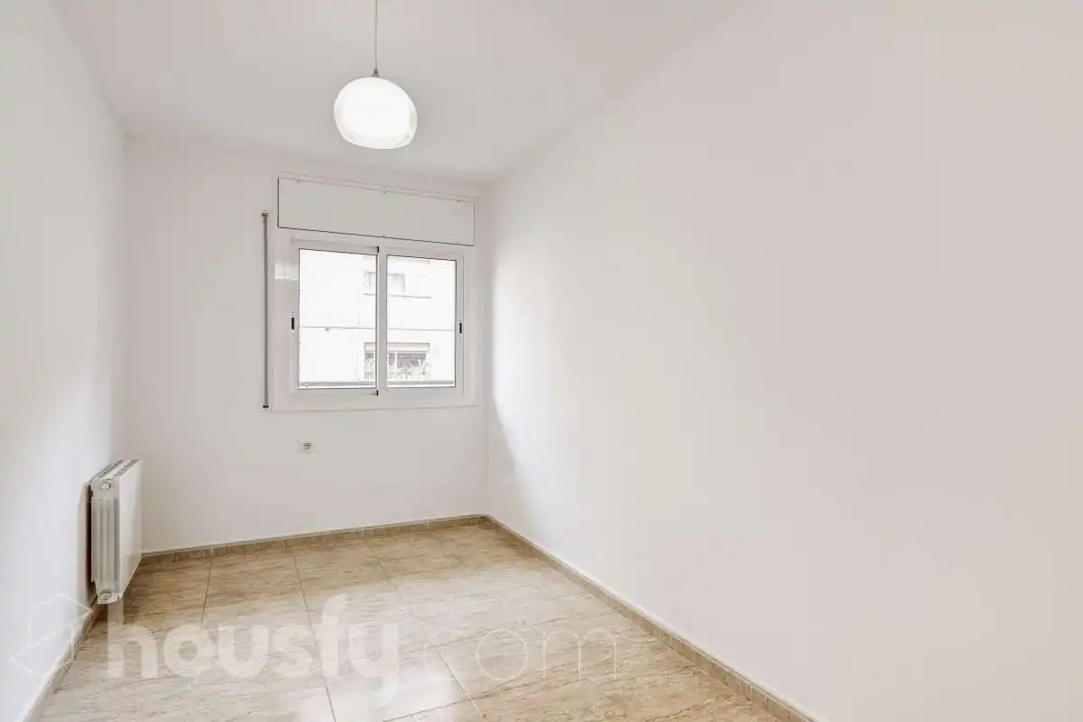 Habitación de Piso en venta en Pineda de Mar con Aire acondicionado, Terraza y Balcón
