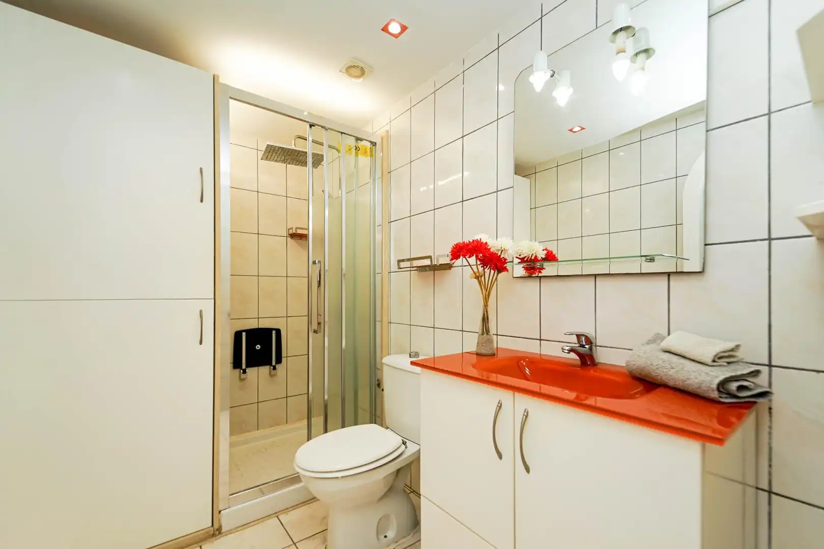 Bathroom of Ground floor for sale in Mogán