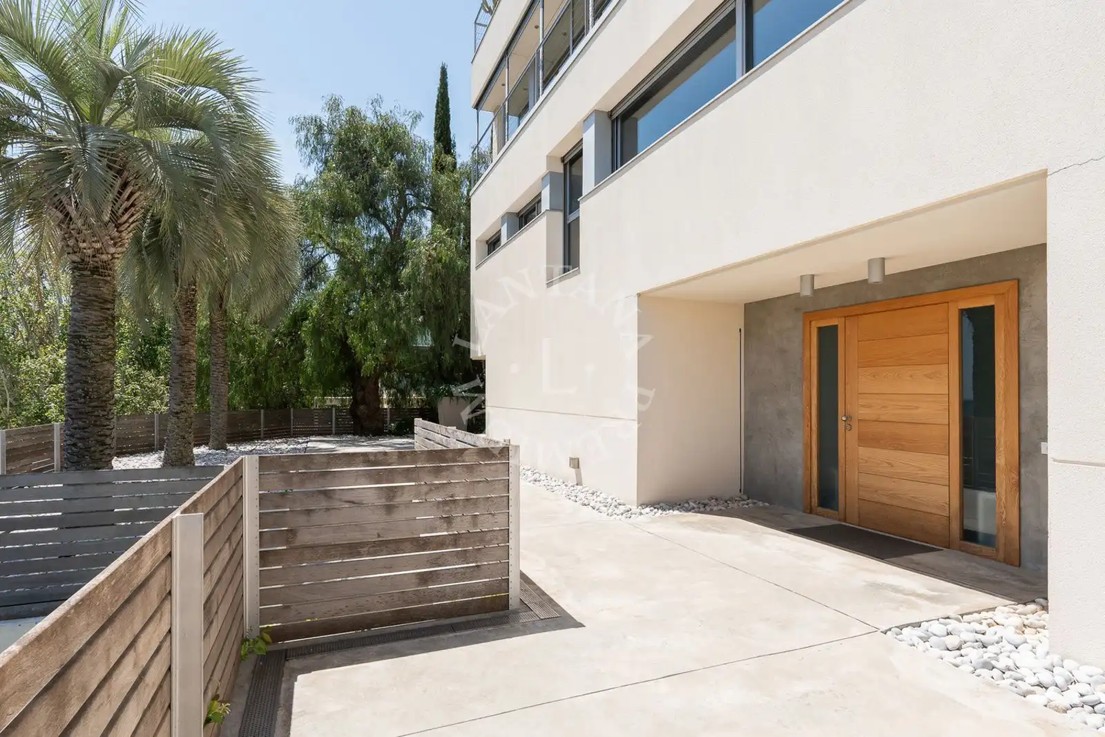 Vista exterior de Casa o chalet en venta en Barcelona con Trastero