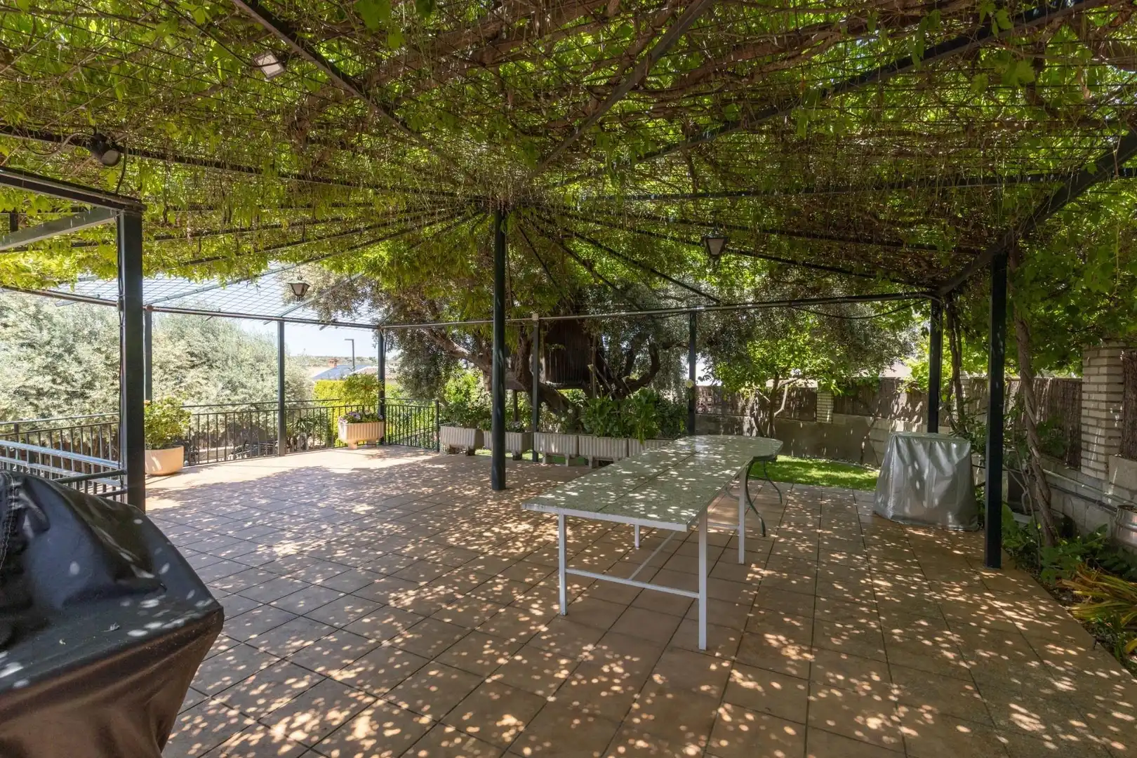 Casa o chalet en venta en Calle Calle Borgoña, Villa de Otura