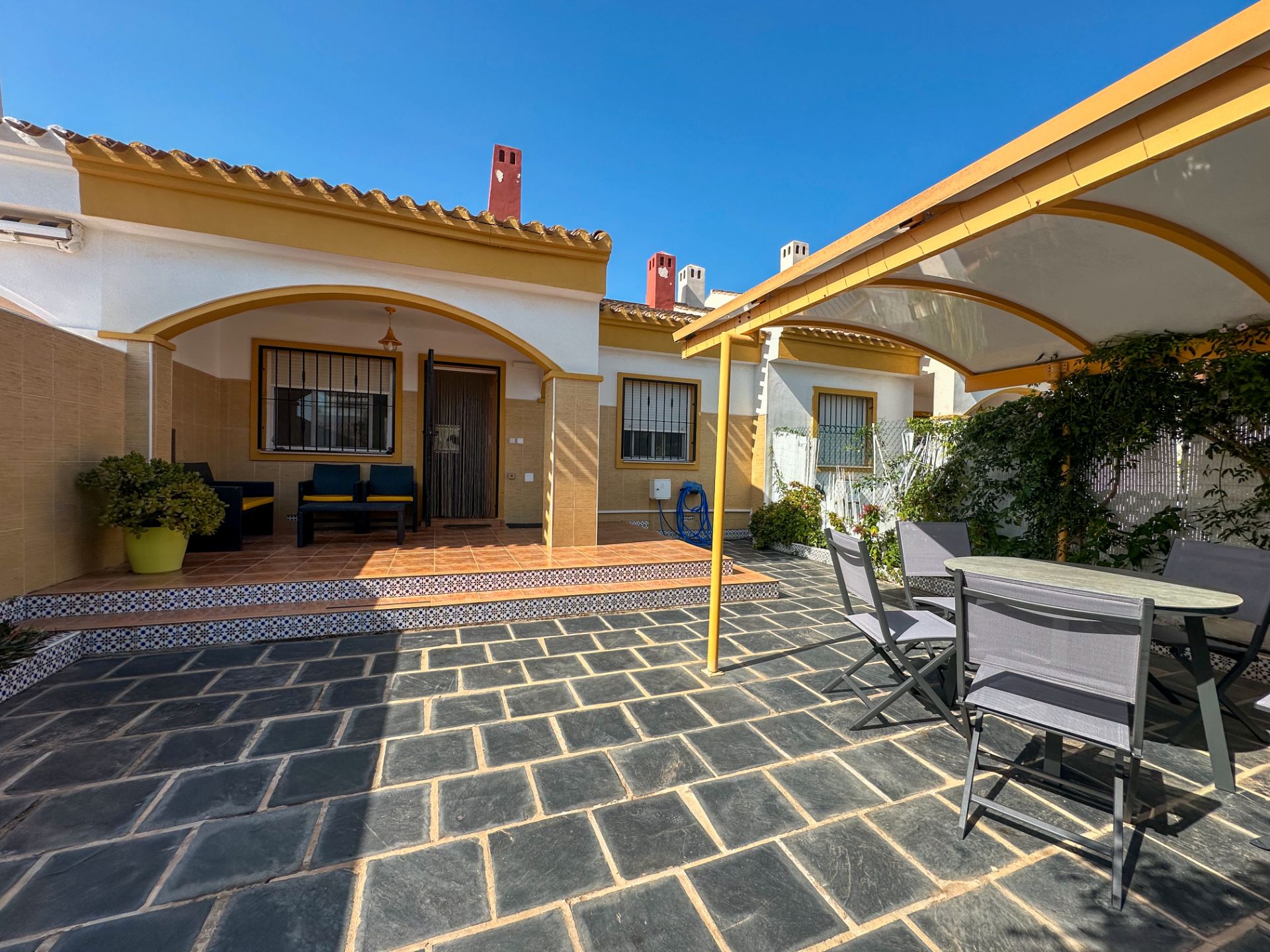 Terrassa de Casa o xalet en venda en Pilar de la Horadada amb Jardí privat i Terrassa