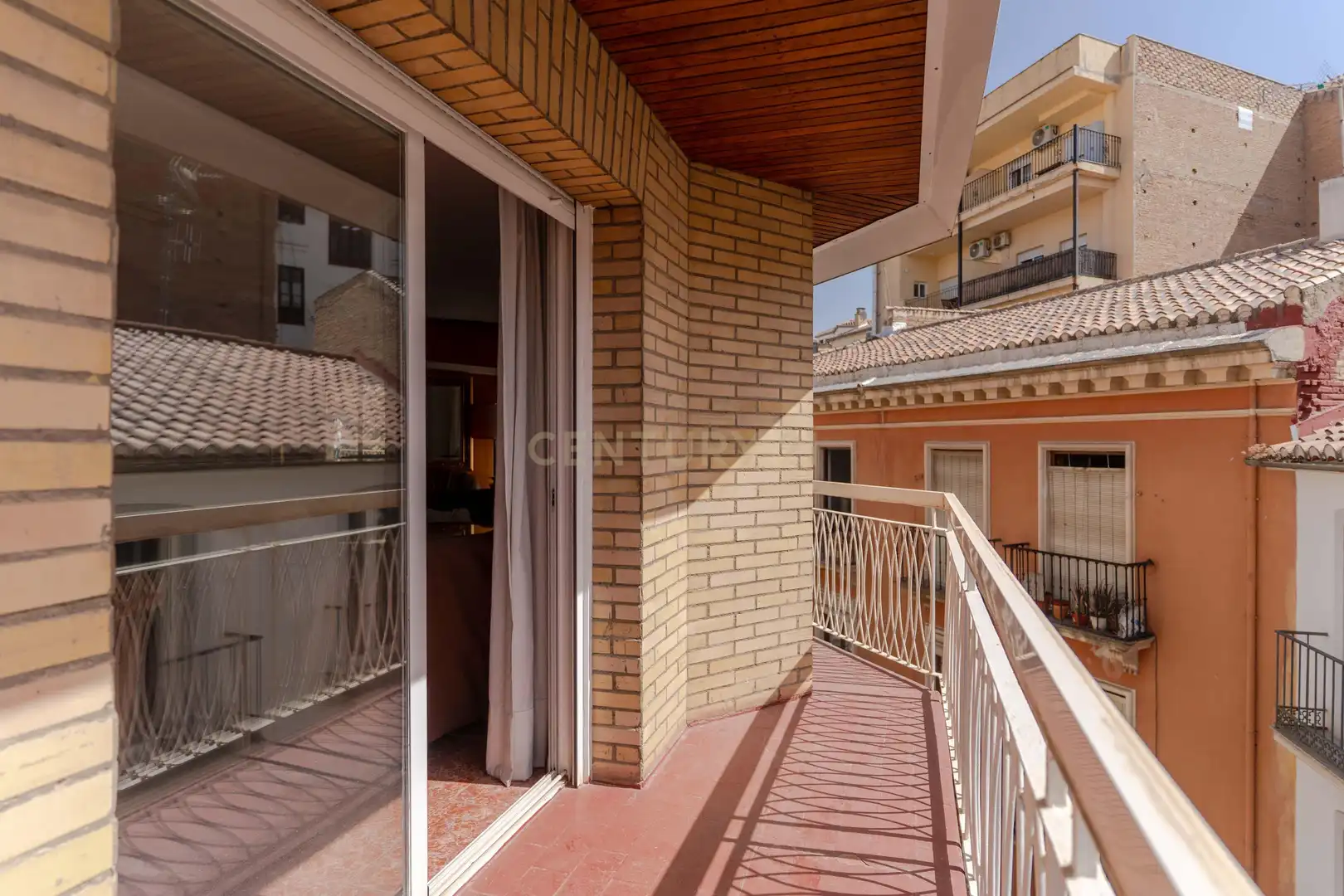 Terrassa de Pis en venda en Granada amb Aire condicionat