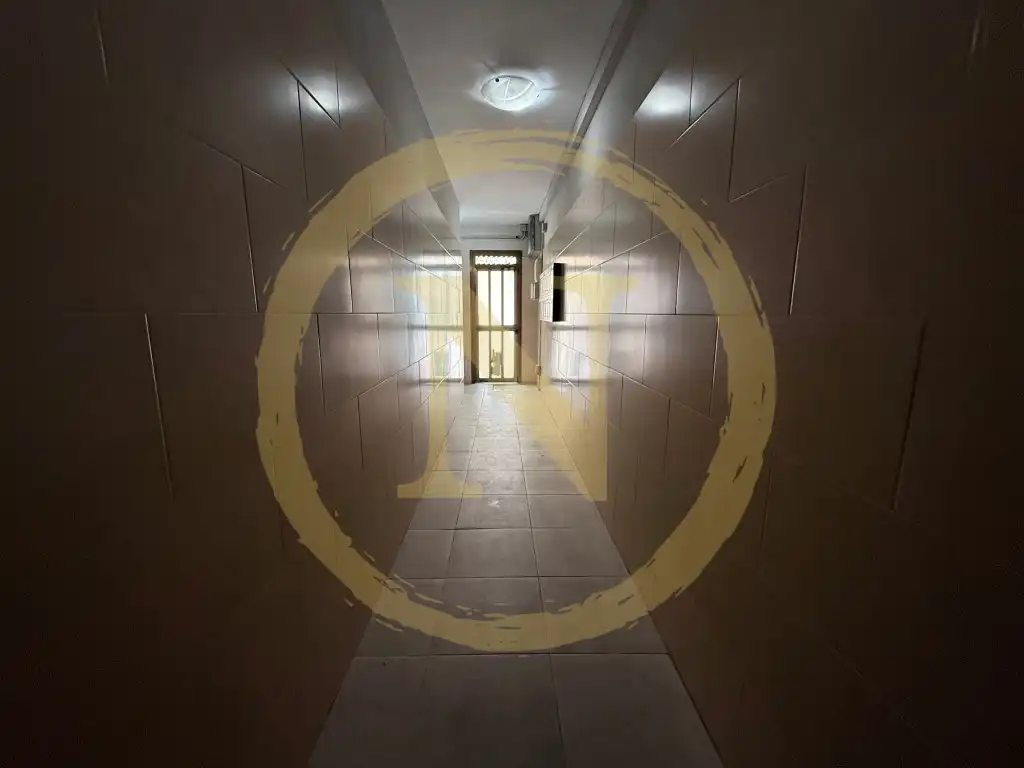 Piso en venta en L'Hospitalet de Llobregat con Balcón