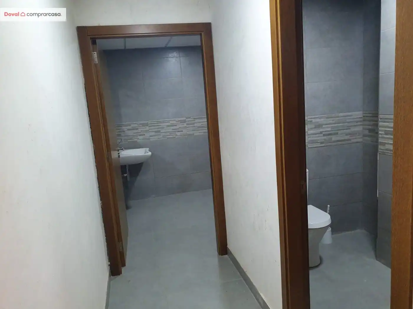 Baño de Oficina de alquiler en O Porriño   con Calefacción