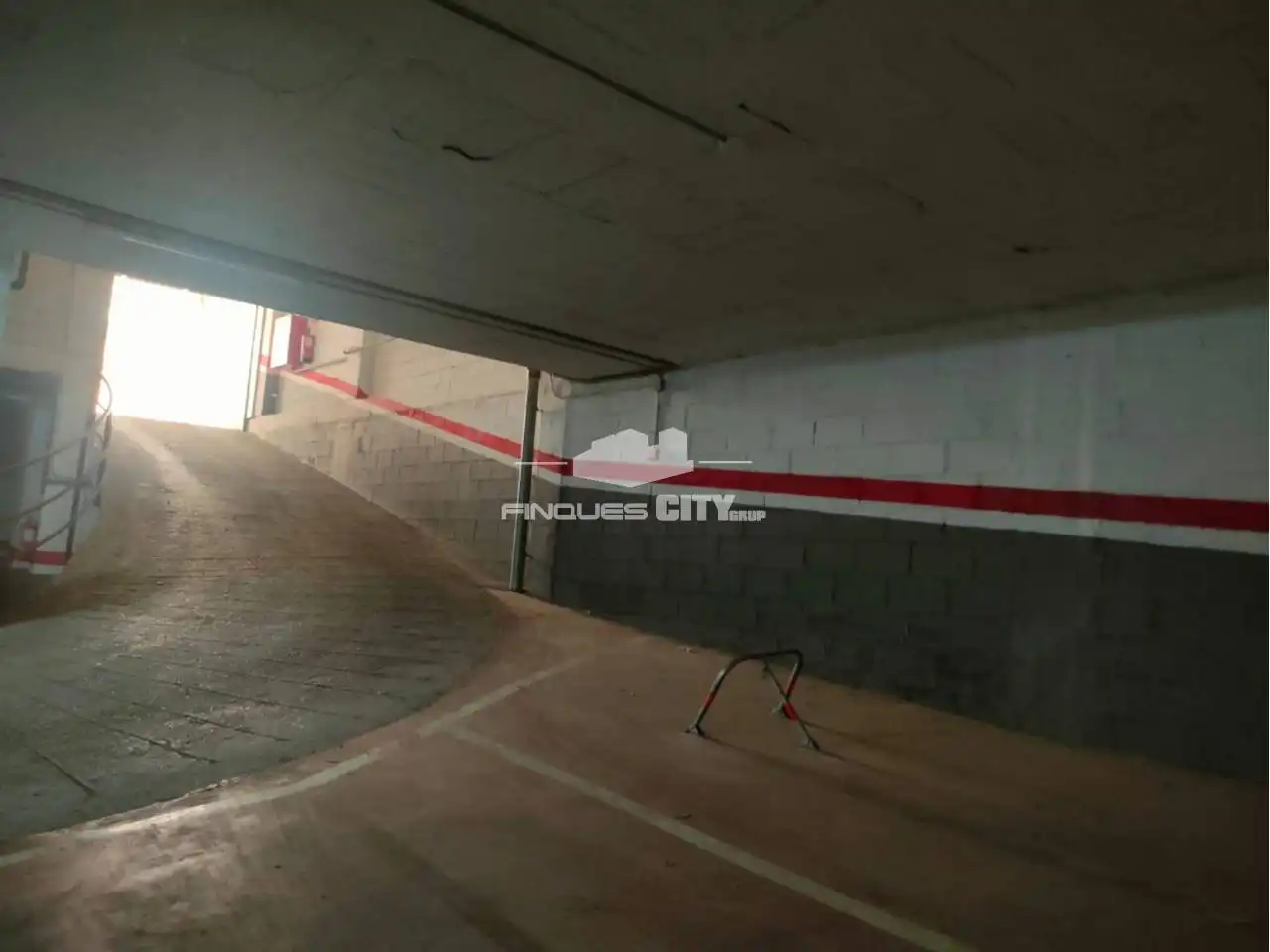Garaje de alquiler en Calle Andorra, 5, Poblenou