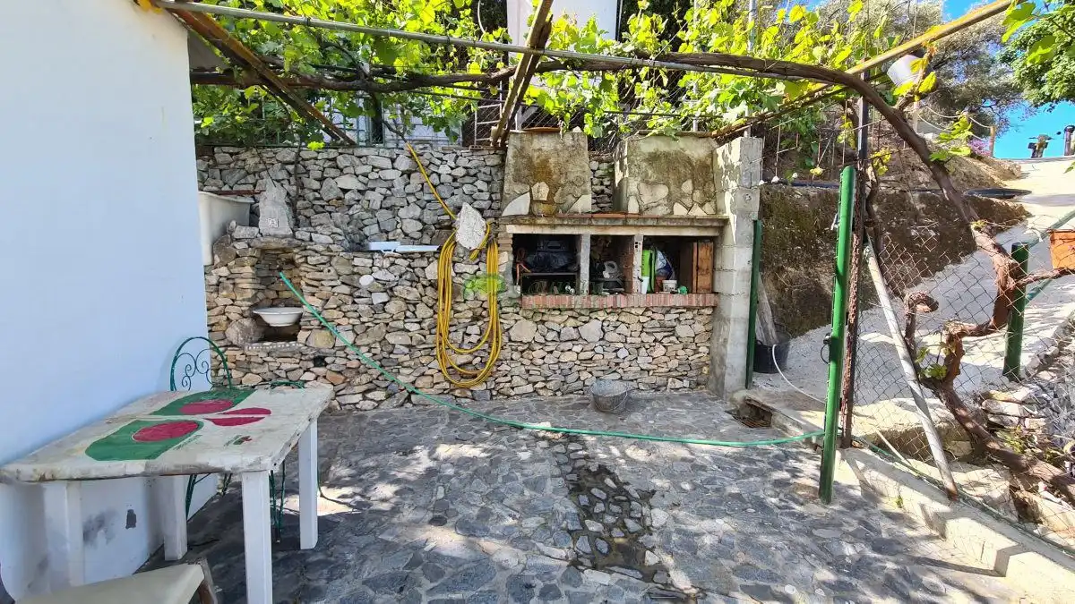 Finca rústica en venta en Cómpeta con Jardín privado, Terraza y Trastero