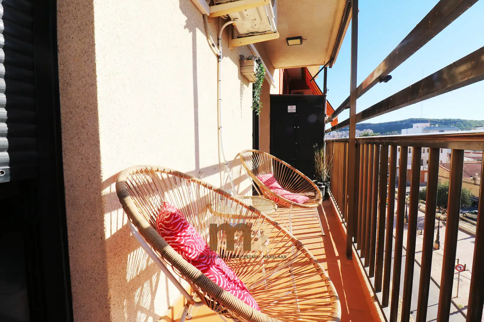 Apartamento con terraza en venta en Avinguda del País Valencià, imagen 2