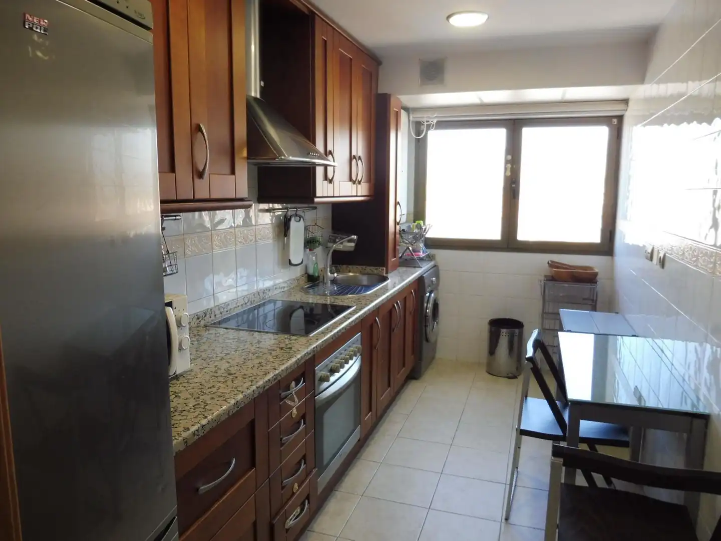 Kitchen of Flat for rent in Granada  with Heating and Furnished