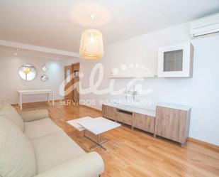 Living room of Flat for sale in Pinto  with Air Conditioner, Heating and Parquet flooring