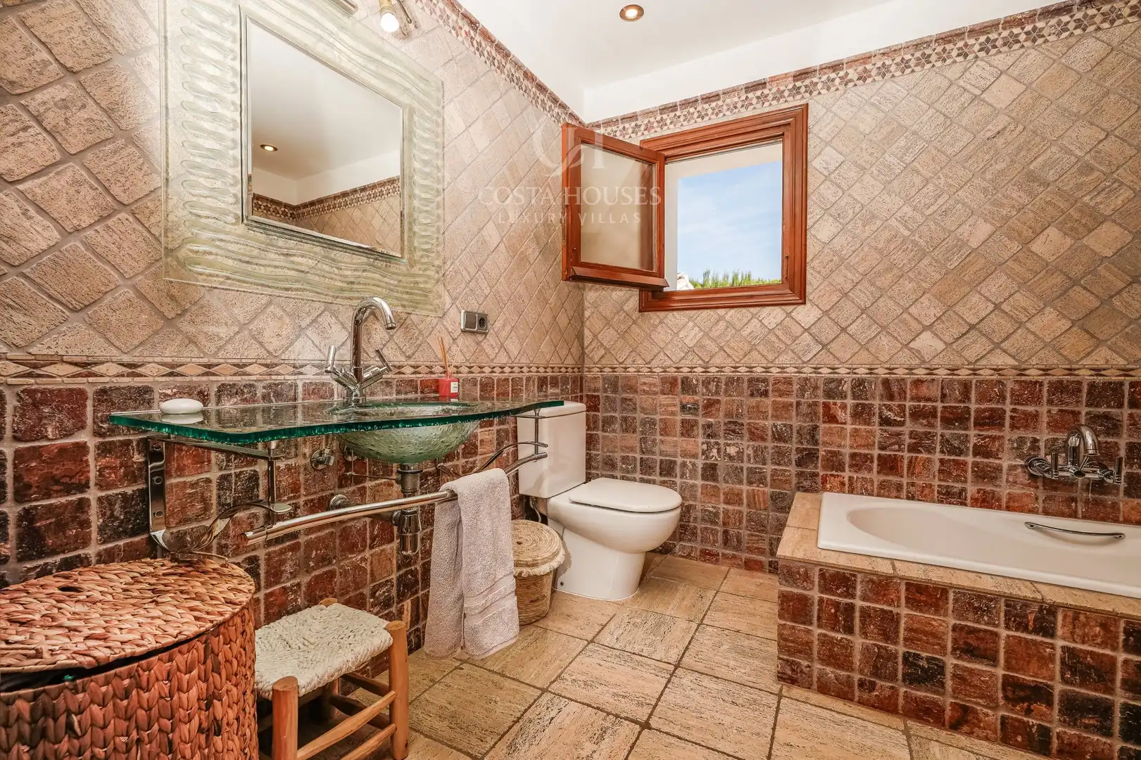 Bathroom of Houses for sale in Jávea / Xàbia  with Air Conditioner, Heating and Private garden