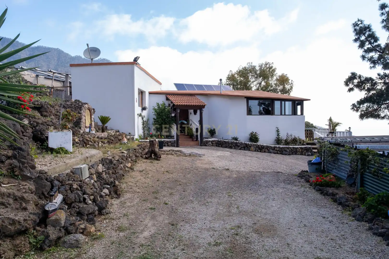 House with terrace for sale in Arafo, Spain