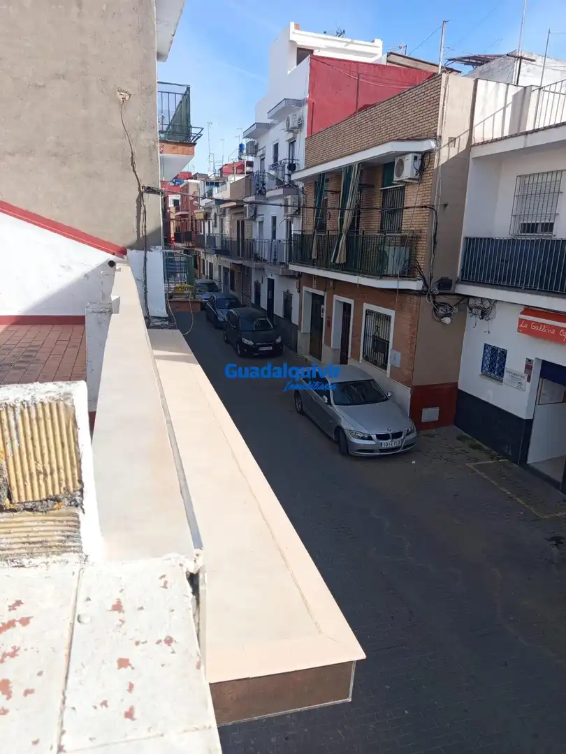 Vista exterior de Casa o xalet en venda en Sevilla