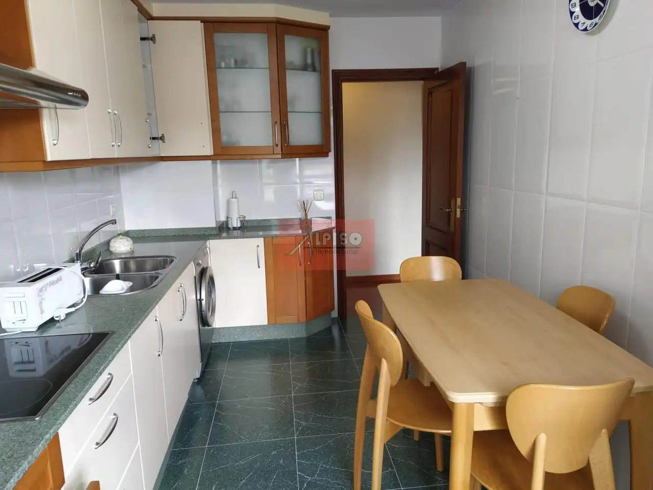 Kitchen of Flat for rent in Ourense Capital   with Heating, Parquet flooring and Furnished