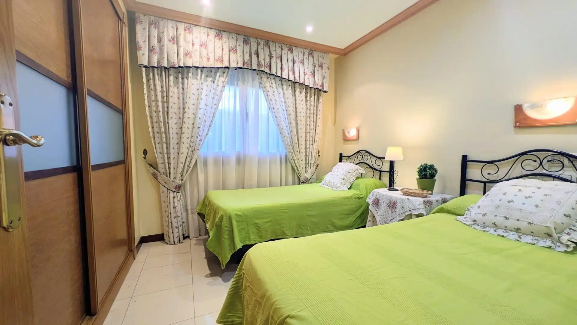 Bedroom of Apartments for rent in Fuengirola  with Air Conditioner, Heating and Terrace