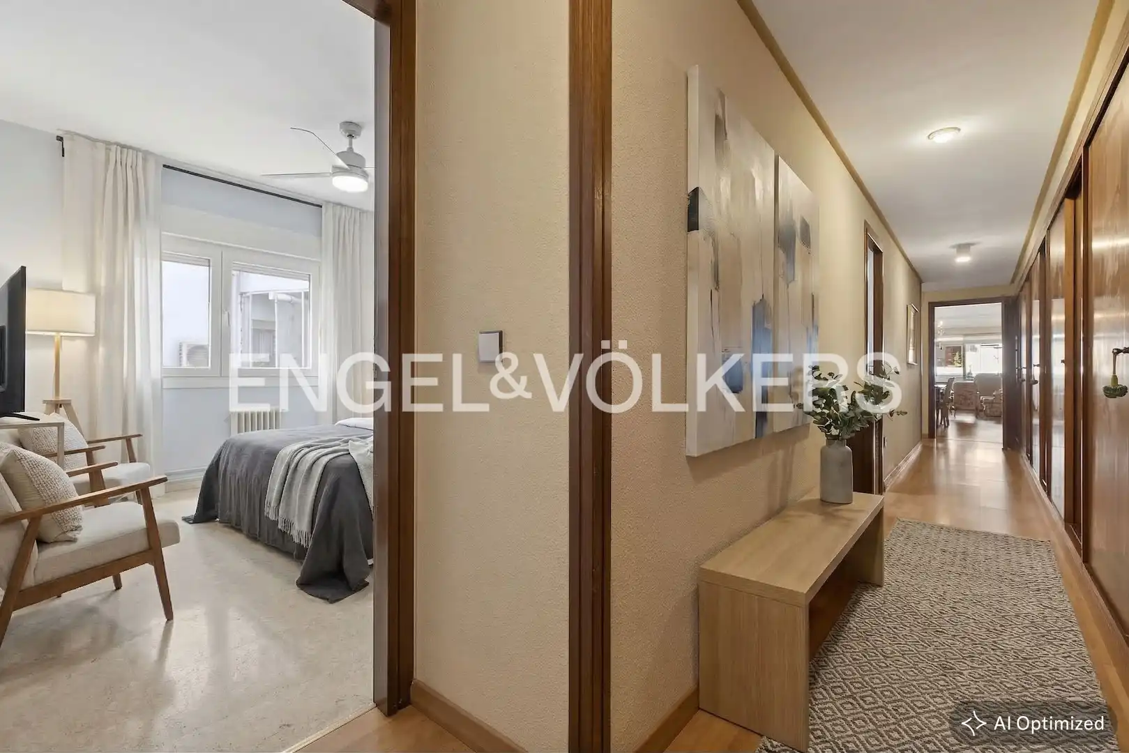 Flat for sale in Sevilla  with Air Conditioner, Heating and Balcony