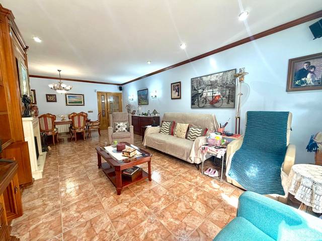 Planta baja en Venta en Carrer d'Ausiàs March, 21 en El Molí - El Rieral