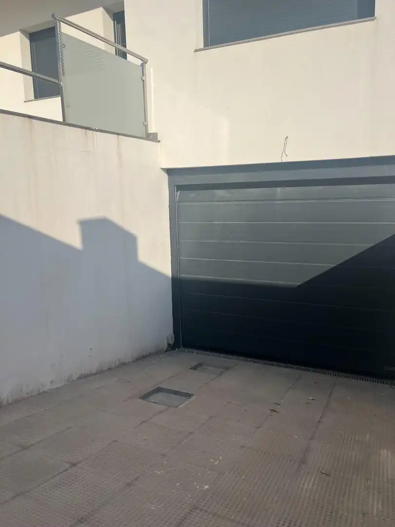 Parking de Casa o chalet en venta en Padul con Aire acondicionado, Calefacción y Jardín privado