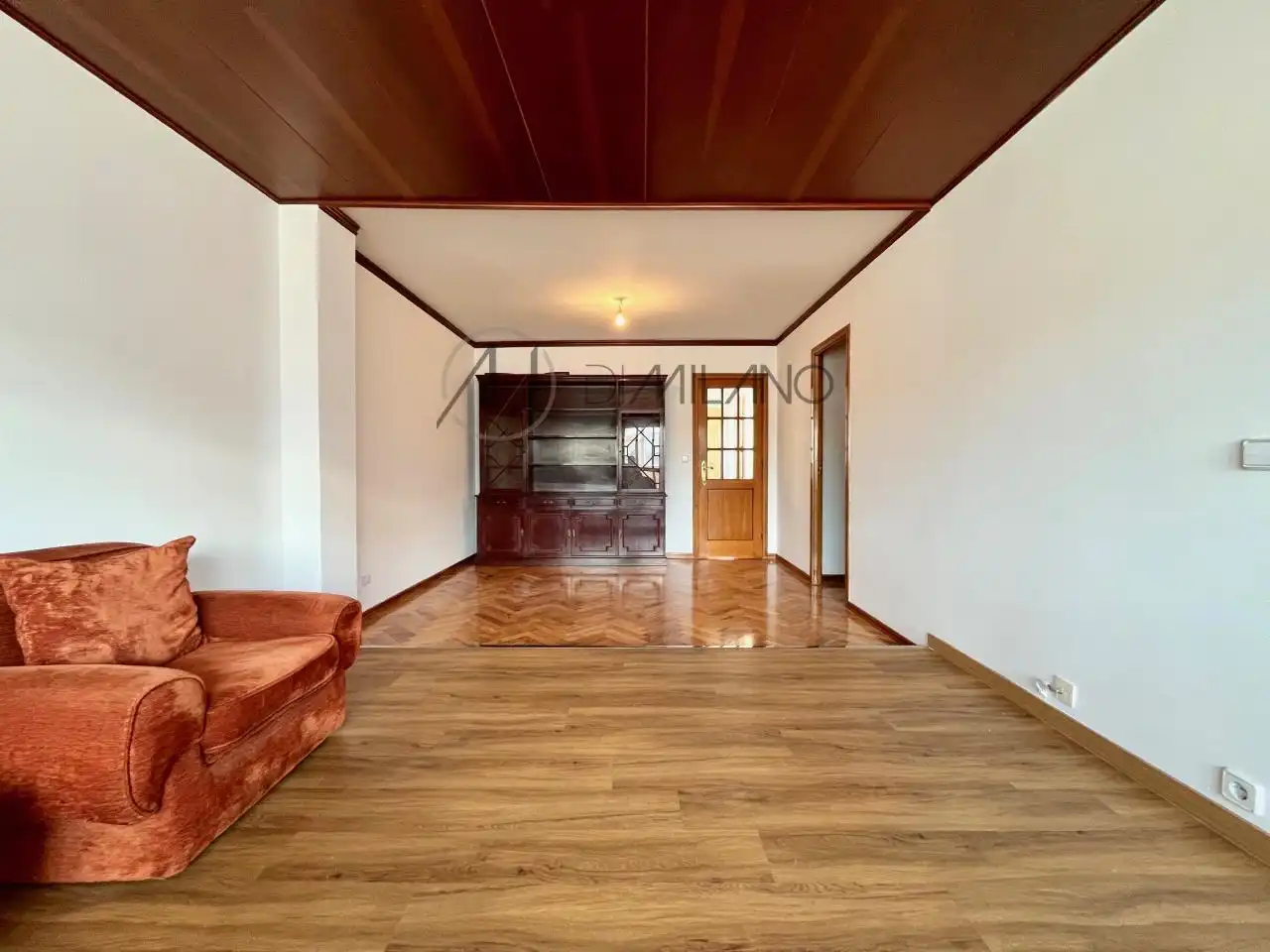 Sala d'estar de Àtic de lloguer en Vigo  amb Calefacció, Parquet i Terrassa