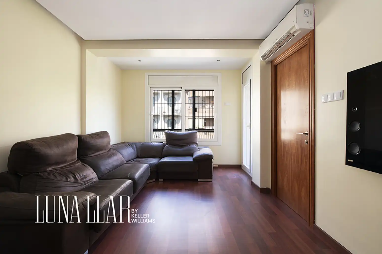 Flat with terrace for sale in Barcelona - Carrer CALABRIA, imagen 5