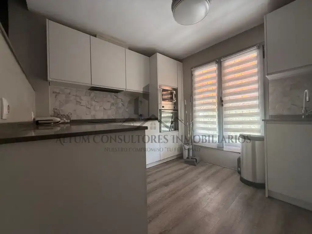 Cuina de Casa o xalet en venda en Sevilla