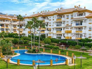 Flat with lift for sale in Milla de Oro