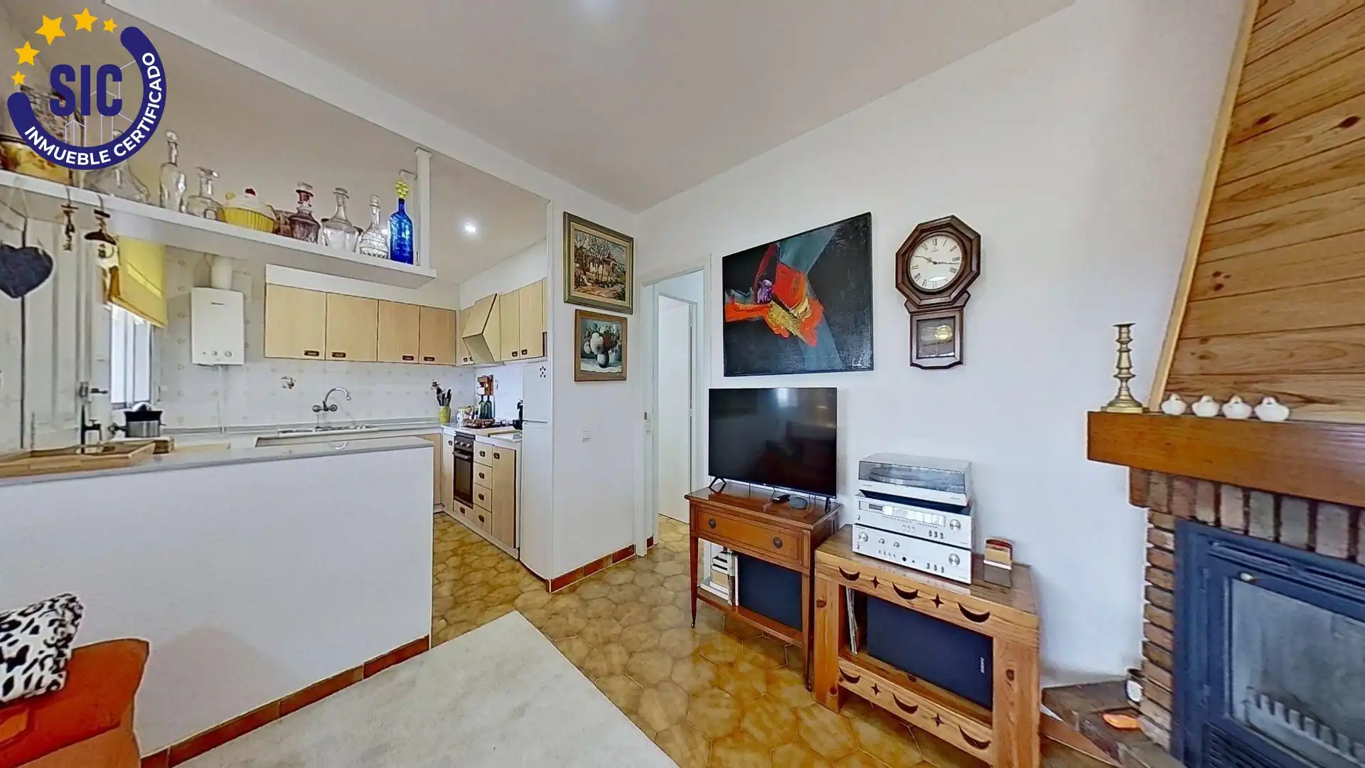Cuina de Casa o xalet en venda en Chiva amb Jardí privat, Terrassa i Traster
