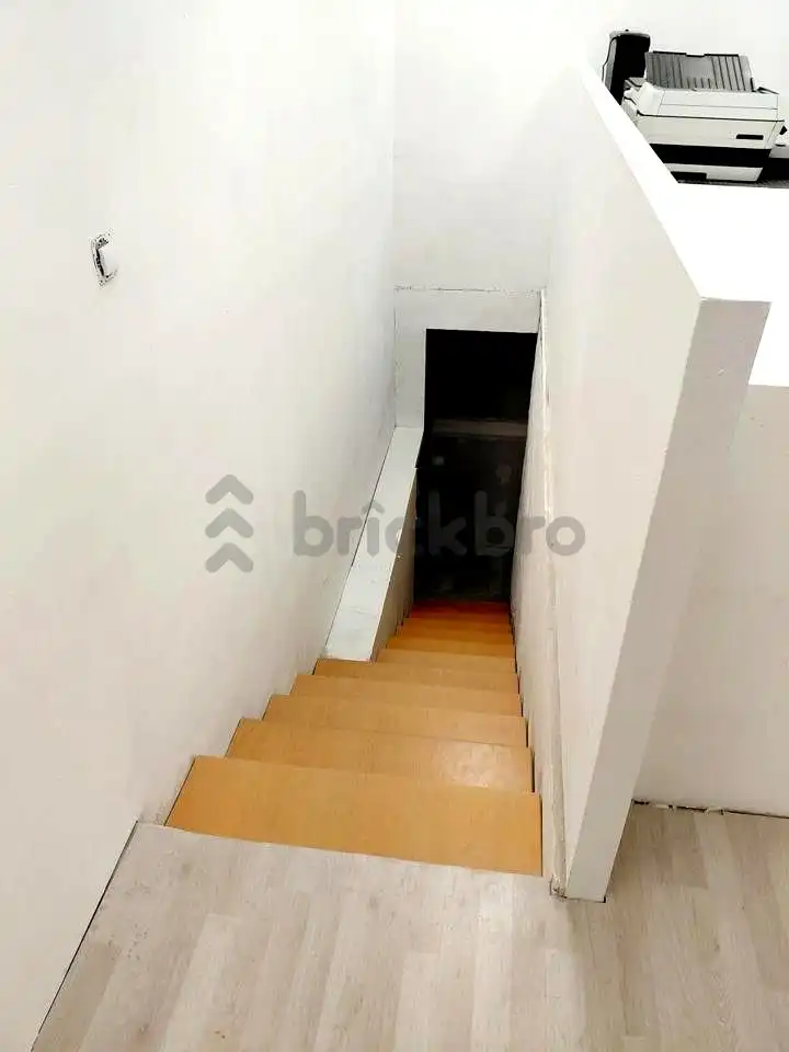 Commercial properties for rent in Esplugues de Llobregat  with Air Conditioner