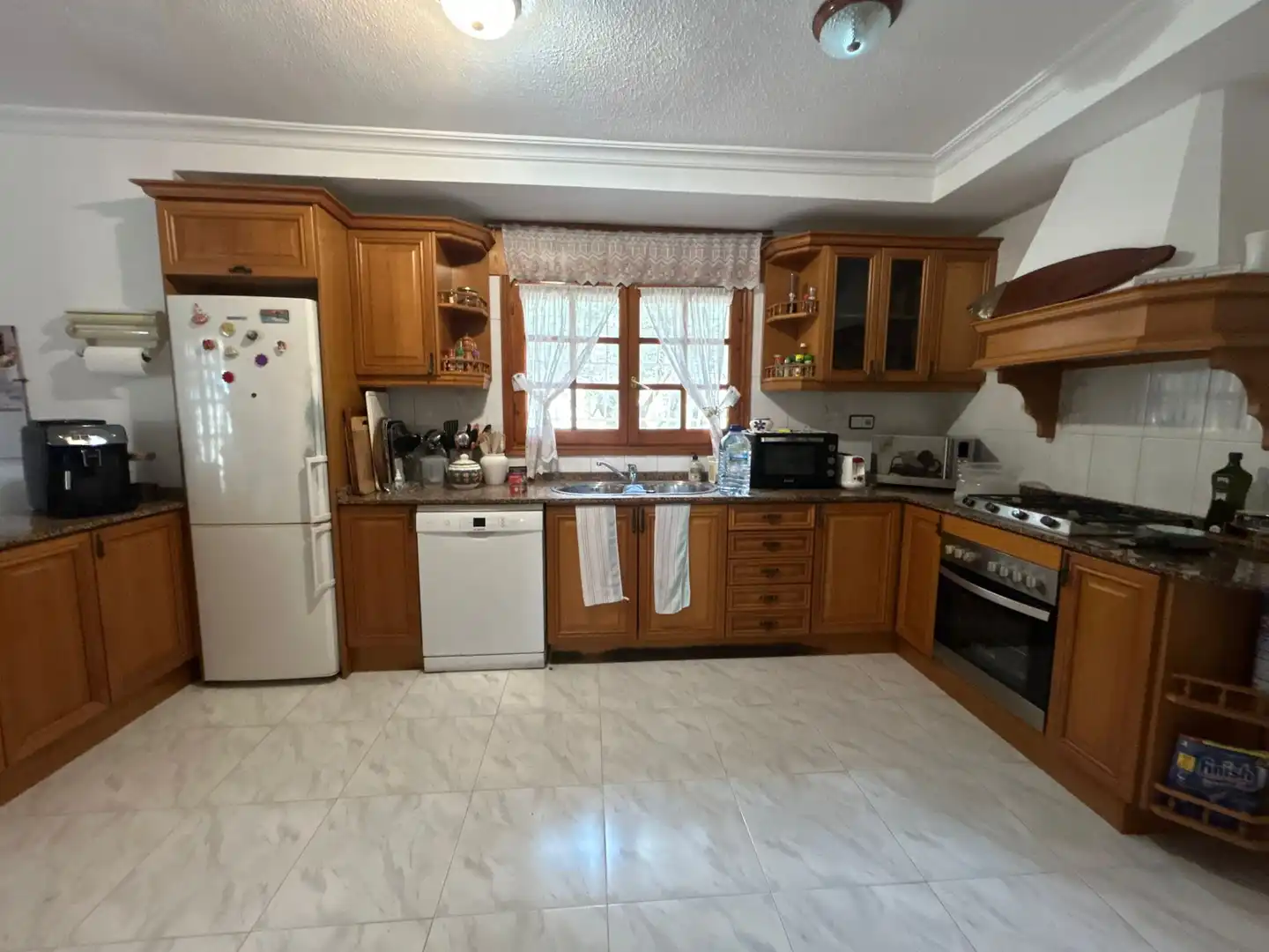 Cocina de Casa o chalet en venta en Mutxamel con Jardín privado, Terraza y Trastero