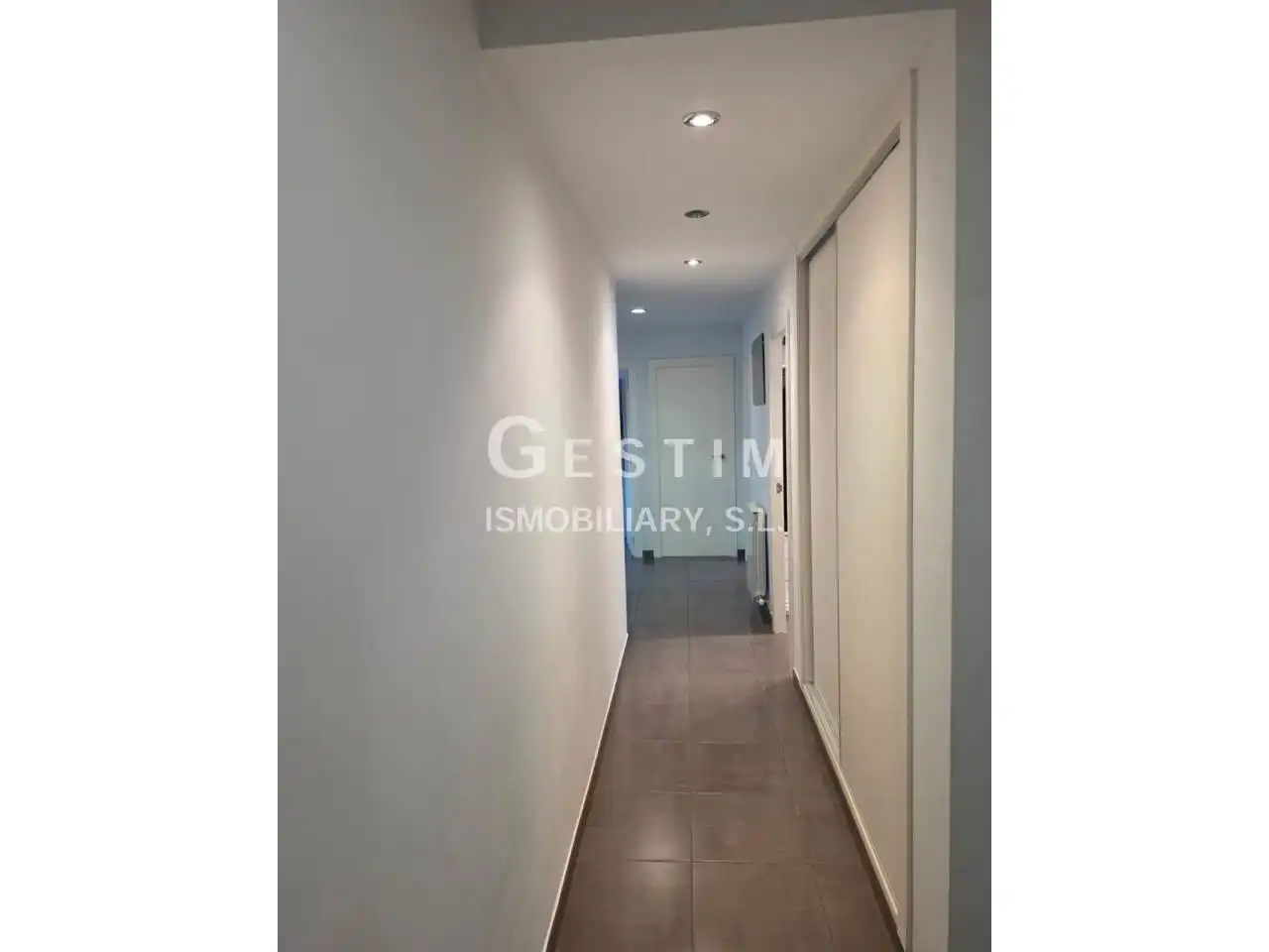Piso en venta en Vic con Calefacción, Trastero y Balcón