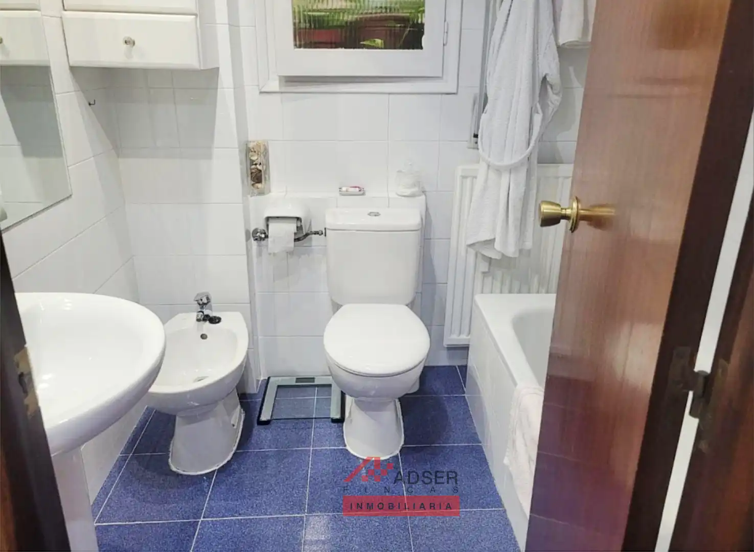 Bathroom of Flat for sale in  Logroño  with Heating, Parquet flooring and Terrace