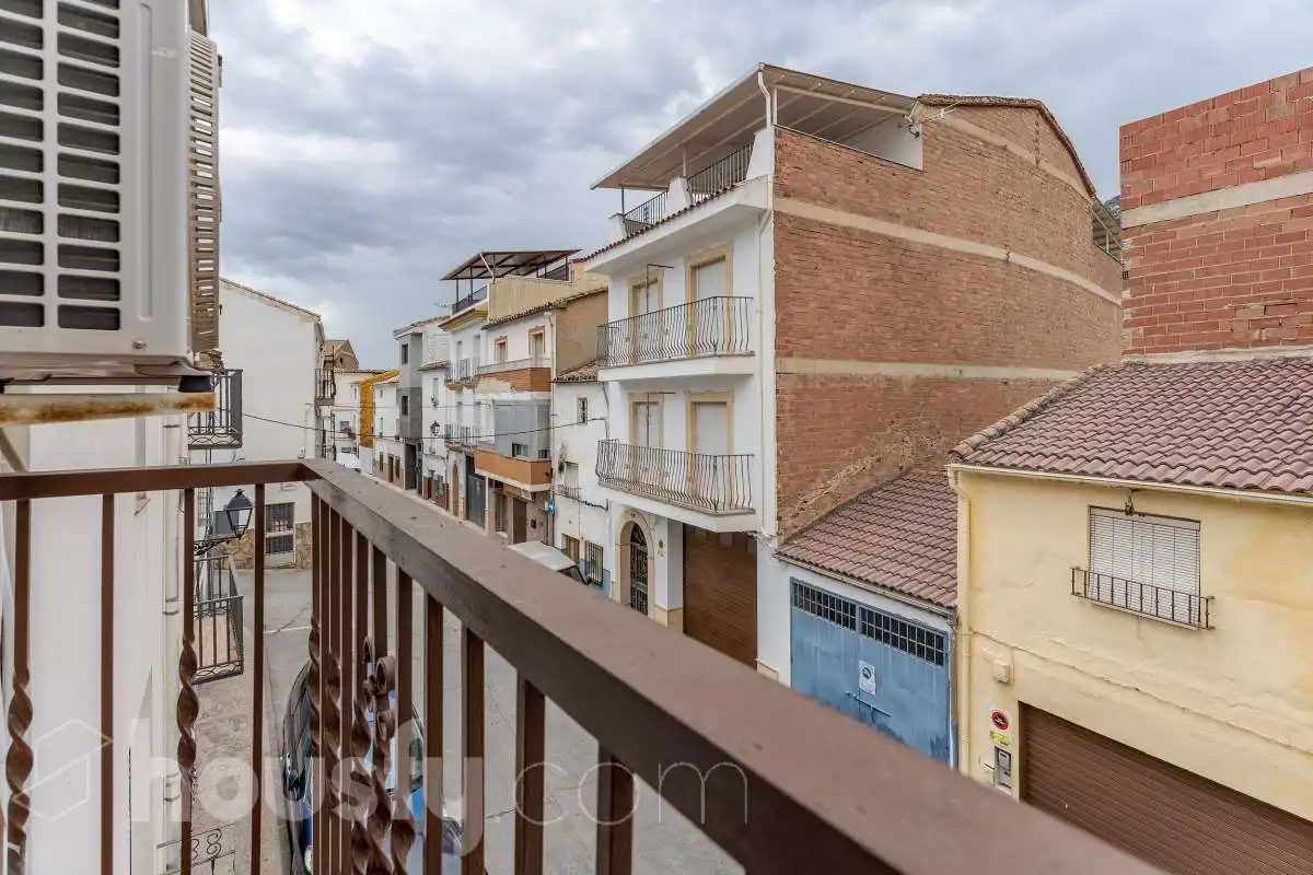Vista exterior de Casa o chalet en venta en Valdepeñas de Jaén con Aire acondicionado y Amueblado