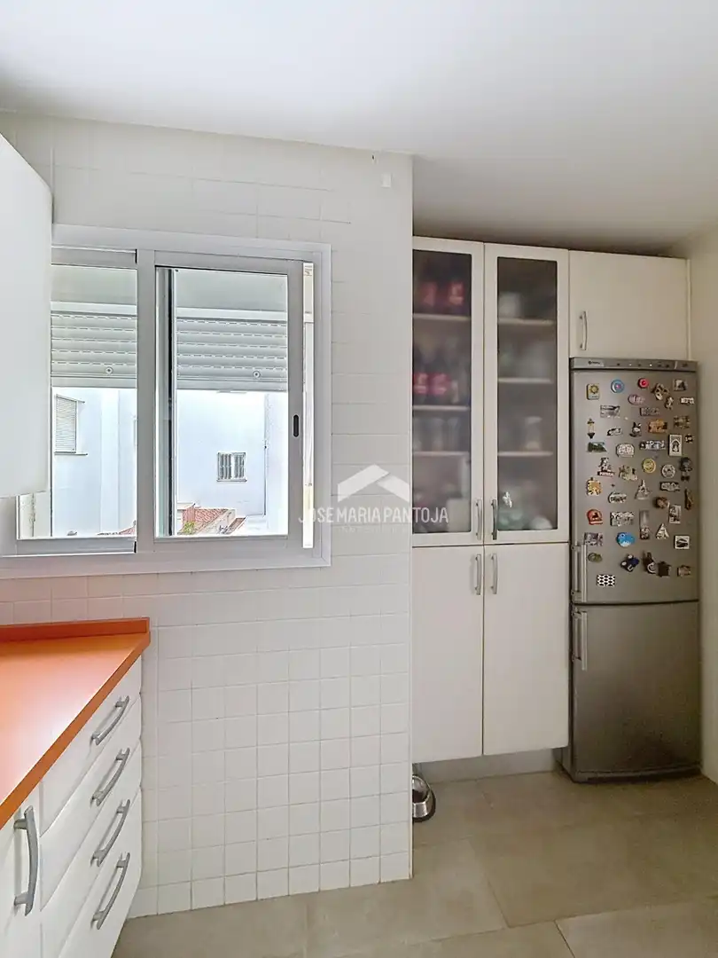 Kitchen of Flat for sale in Jerez de la Frontera  with Air Conditioner, Private garden and Parquet flooring