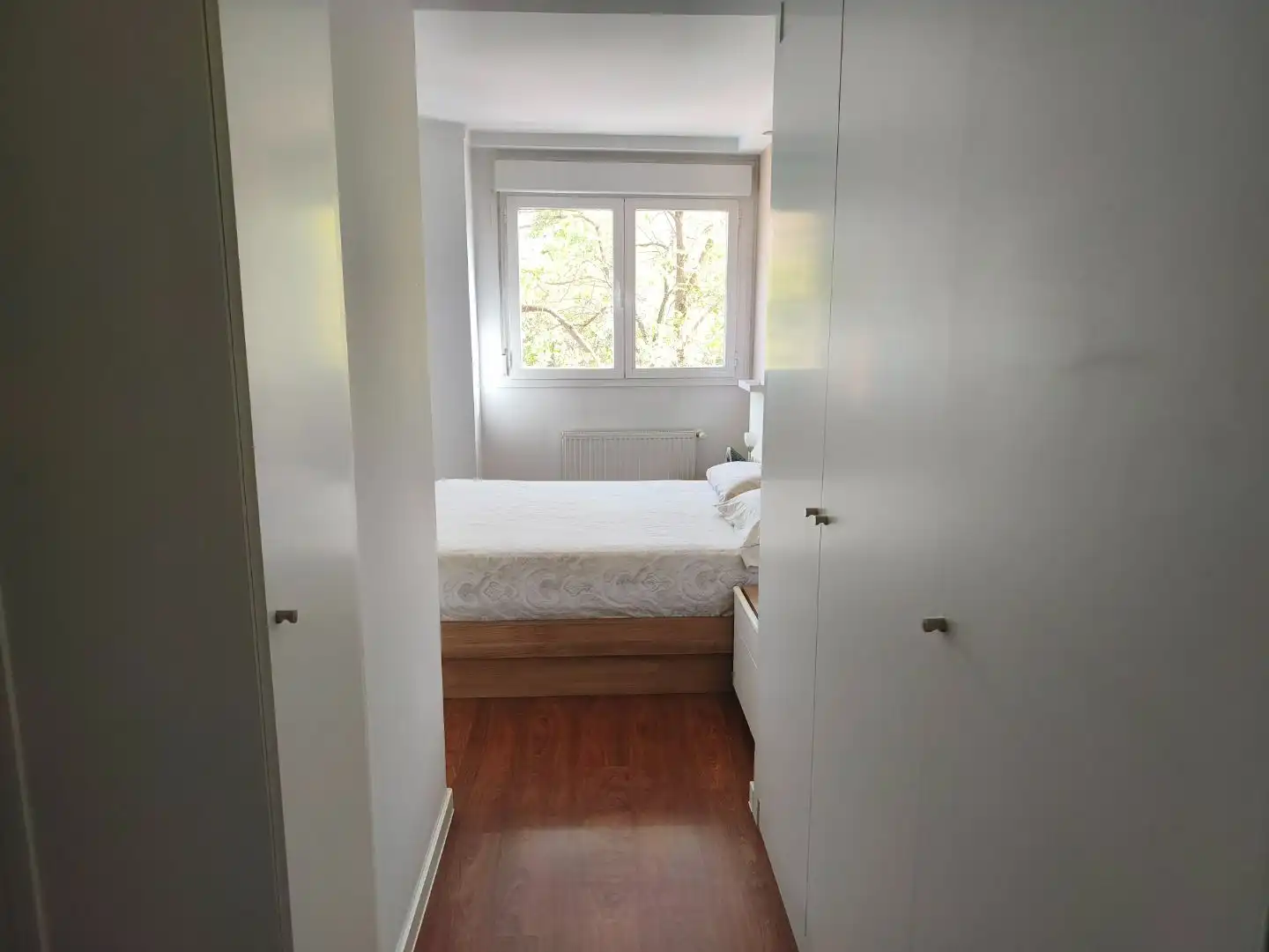 Bedroom of Flat for sale in  Madrid Capital  with Air Conditioner and Balcony