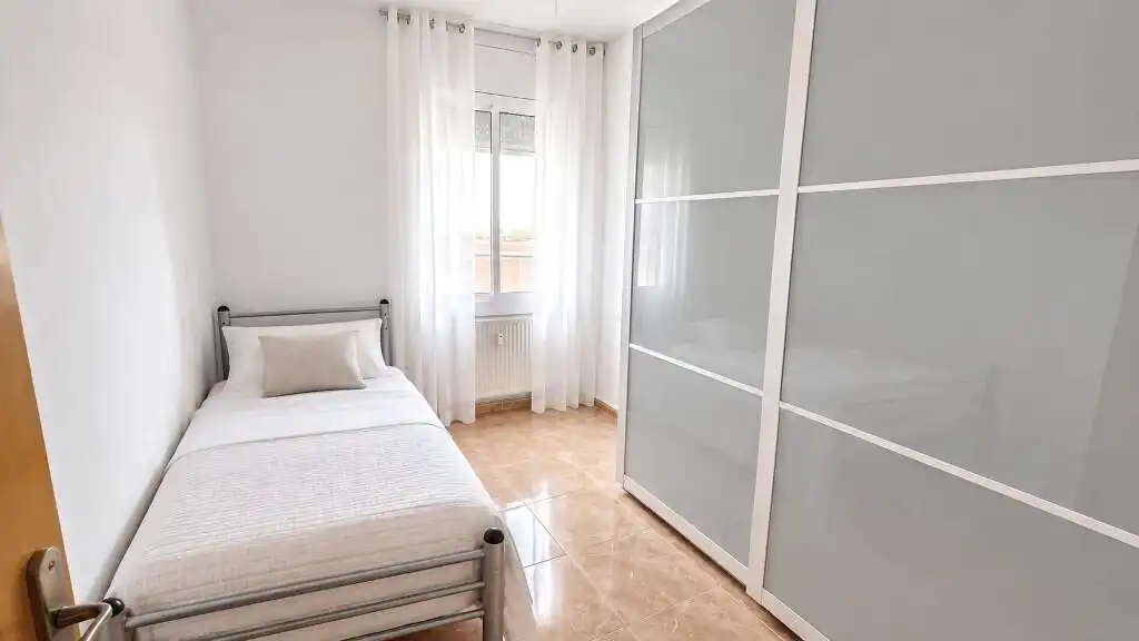 Apartament amb terrassa en venda a Carrer Carrer Jonquera, imagen 8